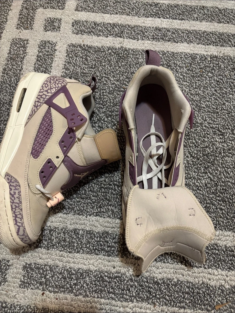 Jordan Kids Cream and Purple High-Top Sneakers